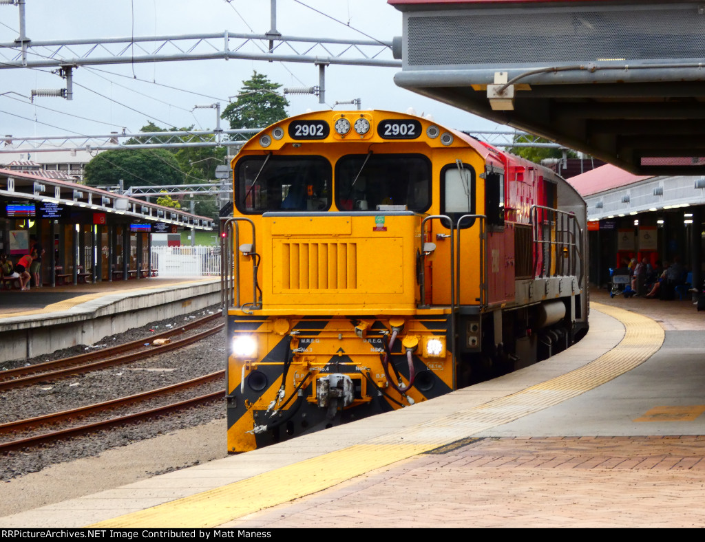 Arriving to Roma Street Station